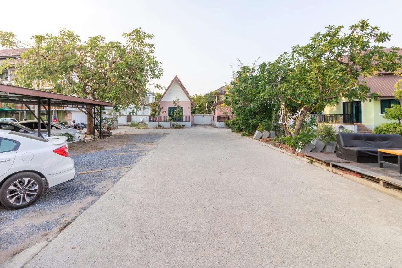 Oyo 798 Reurn Mareena Resort Nakhonratchasima Exteriér fotografie