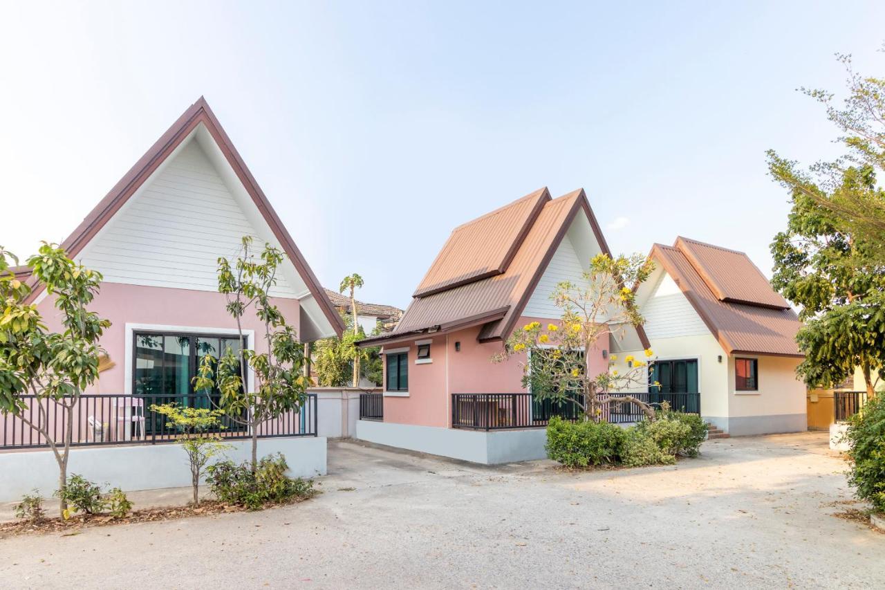 Oyo 798 Reurn Mareena Resort Nakhonratchasima Exteriér fotografie